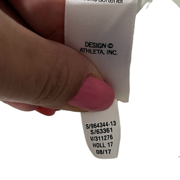 Athleta & Nike Bundle Sporty Tees Tops Size M - Picture 16 of 16